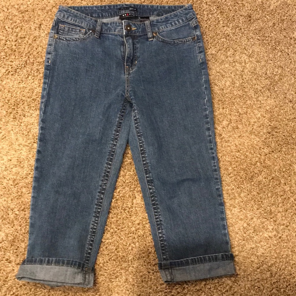 “Cropped ” Jeans